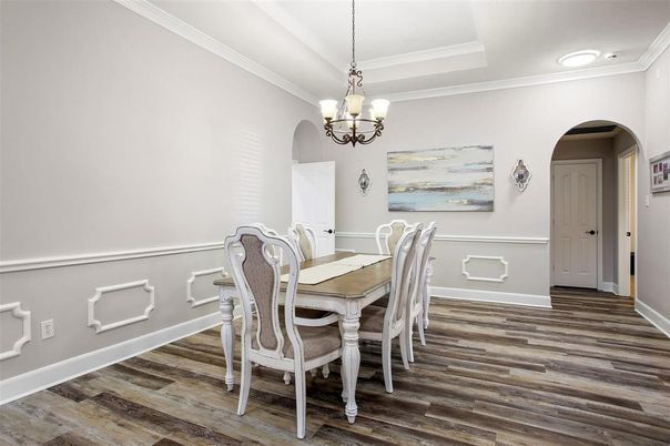 Chandelier, Dining room, Interior, Recessed Lighting, Wood Texture Flooring