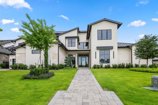 Backyard, Exterior, Facade, Farmhouse