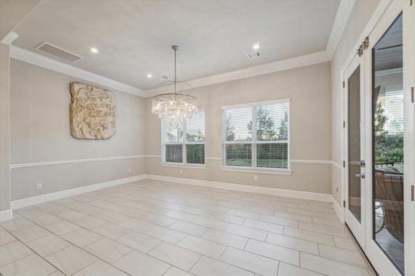 Chandelier, Empty room, Interior, Recessed Lighting