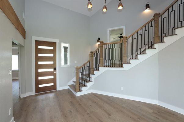 Interior, Pendant Lights, Wood Texture Flooring