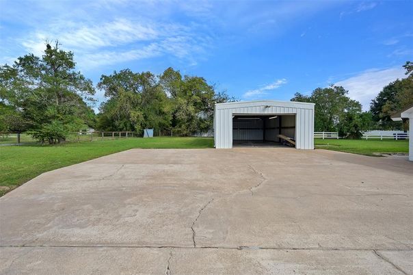 Backyard, Detached Garage, Exterior