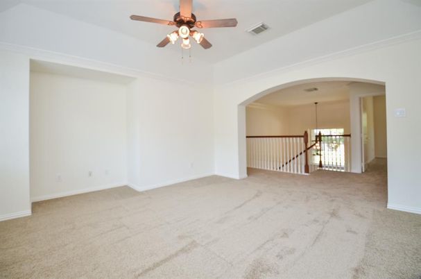Chandelier, Empty room, Interior