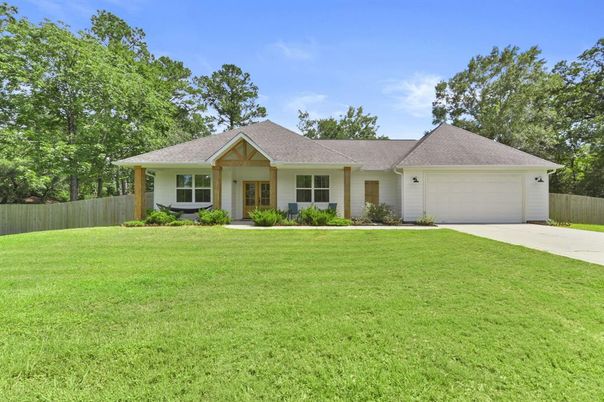 Attached, Backyard, Exterior, Facade, Ranch