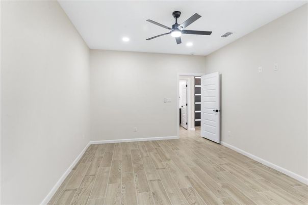 Empty room, Interior, Recessed Lighting, Wood Texture Flooring