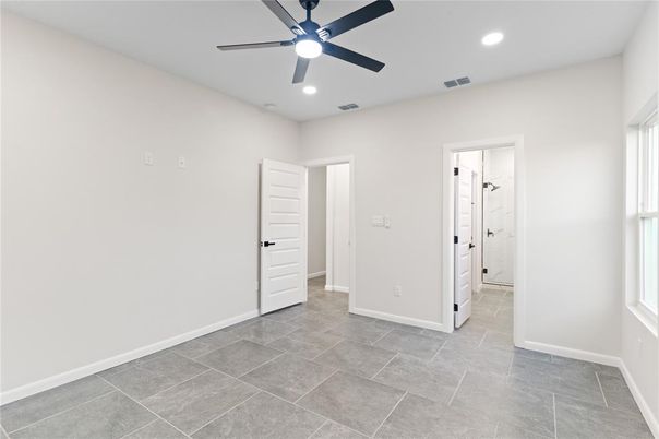 Bathroom, Empty room, Interior, Recessed Lighting