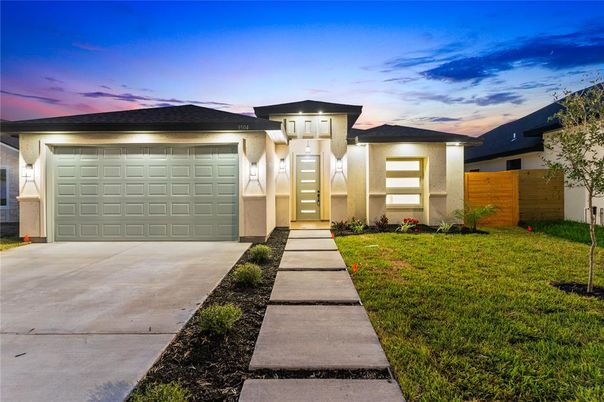 Attached, Exterior, Facade, Modern