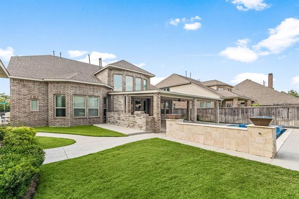 Backyard, Exterior, Pool