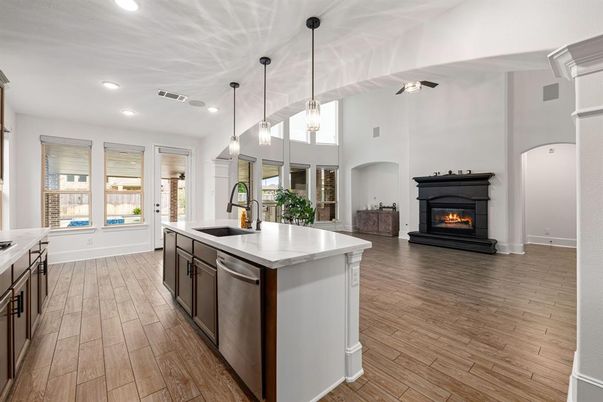Fireplace, Interior, Kitchen, Pendant Lights, Recessed Lighting, Wood Texture Flooring
