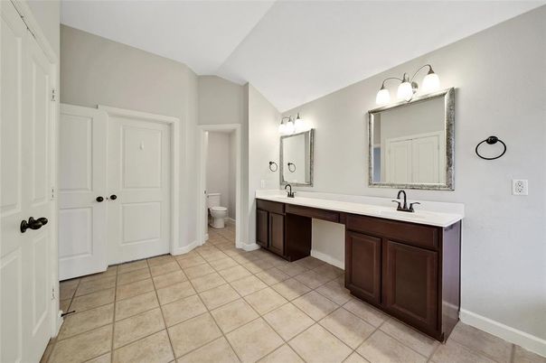 Bathroom, Dual Sink Vanities, Interior