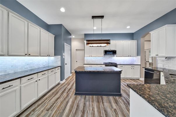 Interior, Kitchen, Pendant Lights, Recessed Lighting, Wood Texture Flooring
