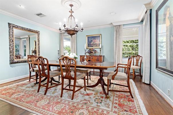 Chandelier, Dining room, Interior, Pendant Lights, Recessed Lighting, Wood Texture Flooring