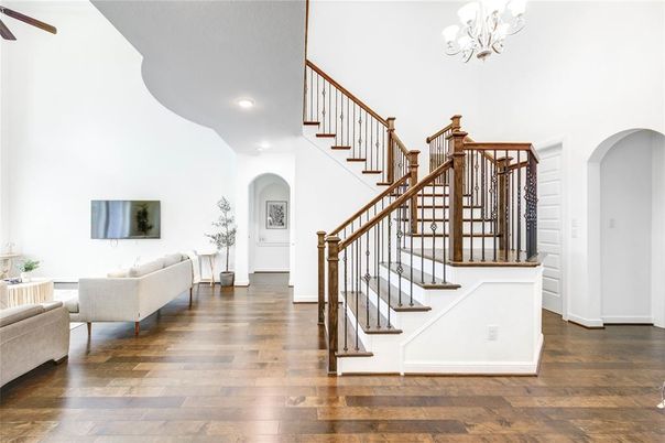 Chandelier, Interior, Recessed Lighting, Wood Texture Flooring