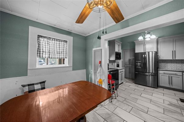 Dining room, Interior, Kitchen, Stainless Steel Appliances, Wood Texture Flooring