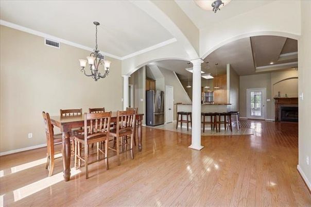 Chandelier, Dining room, Interior, Recessed Lighting, Wood Texture Flooring
