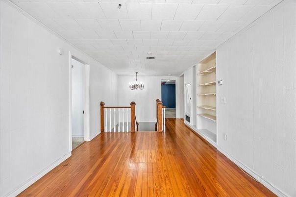 Chandelier, Empty room, Interior, Wood Texture Flooring