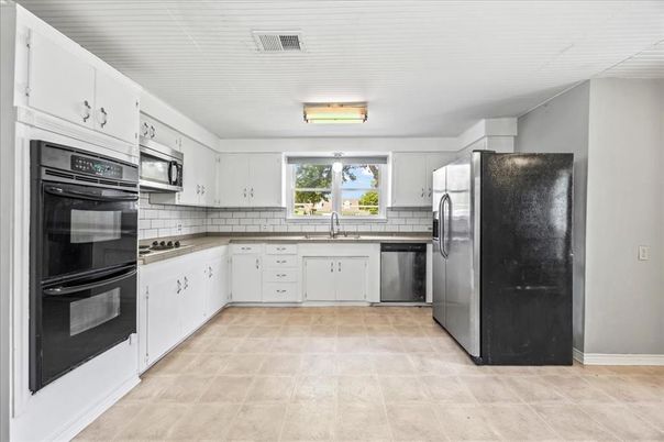 Interior, Kitchen, Stainless Steel Appliances