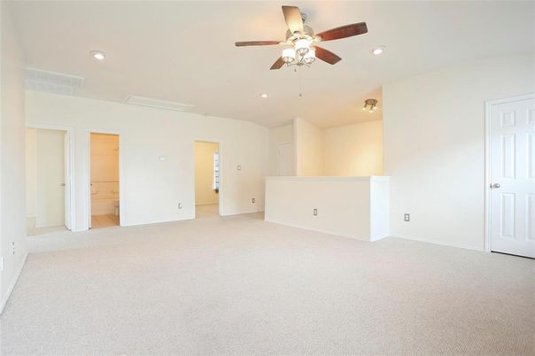 Empty room, Interior, Recessed Lighting