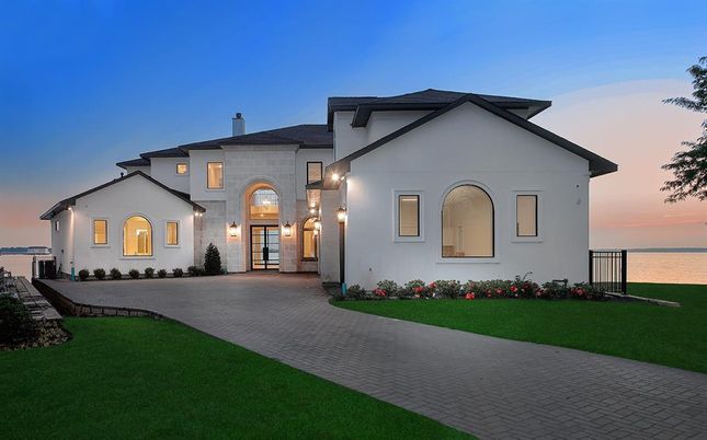 Backyard, Exterior, Facade, Water, Spanish Mediterranean