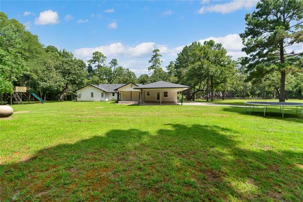 Backyard, Exterior, Playground