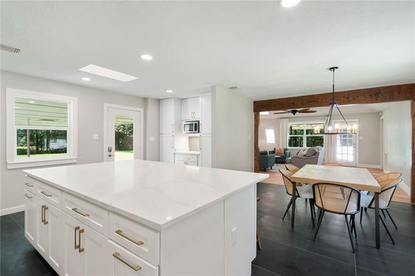 Dining room, Interior, Kitchen, Pendant Lights, Recessed Lighting, Wooden Beams