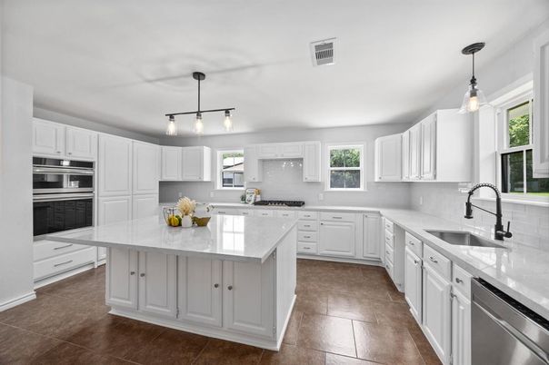 Interior, Kitchen, Pendant Lights, Stainless Steel Appliances
