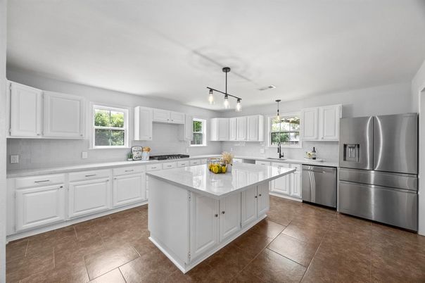 Interior, Kitchen, Pendant Lights, Stainless Steel Appliances