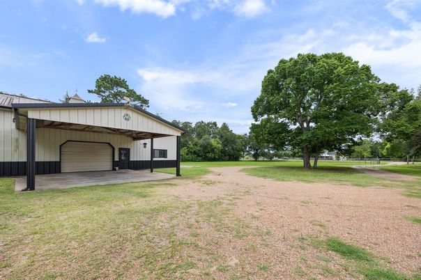 Backyard, Detached Garage, Exterior