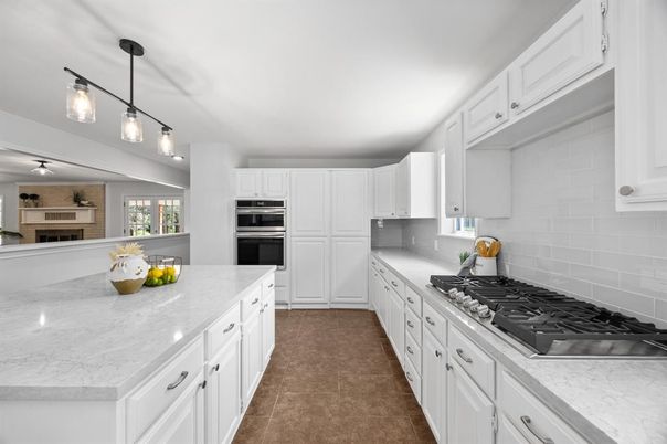 Interior, Kitchen, Pendant Lights, Stainless Steel Appliances