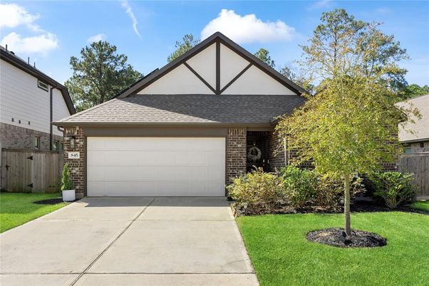Attached, Exterior, Facade, Brick Facade, Brick Traditional