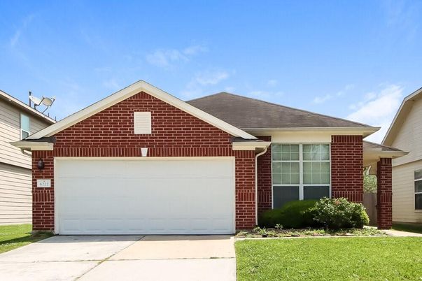 Attached, Exterior, Facade, Brick Facade, Brick Traditional