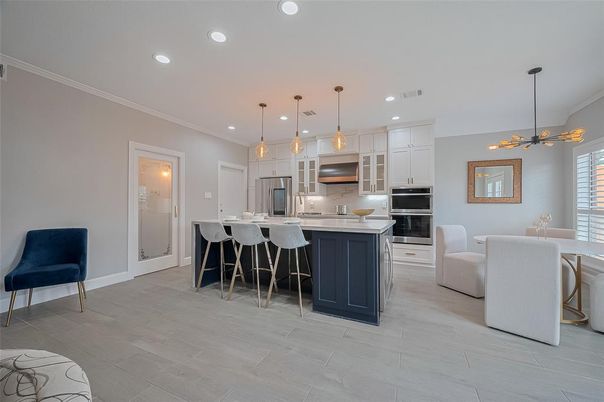 Interior, Kitchen, Pendant Lights, Recessed Lighting, Stainless Steel Appliances