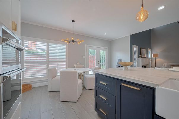 Dining room, Interior, Kitchen, Pendant Lights, Recessed Lighting, Wood Texture Flooring