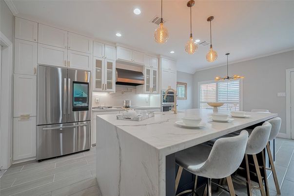 Interior, Kitchen, Pendant Lights, Recessed Lighting, Stainless Steel Appliances