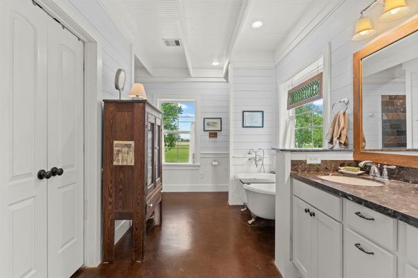 Bathroom, Dual Sink Vanities, Free Standing Baths, Interior, Recessed Lighting