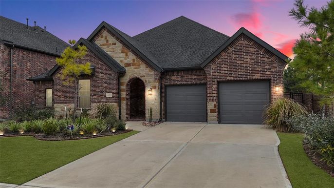 Attached, Exterior, Facade, Brick Facade, Brick Traditional