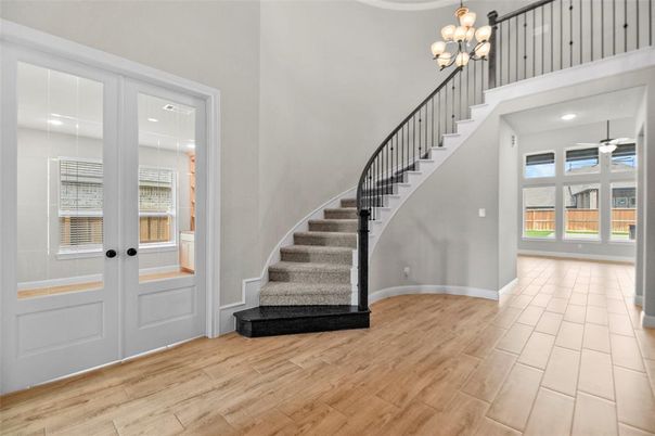 Chandelier, Interior, Wood Texture Flooring