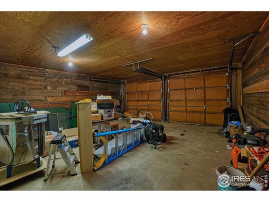 Garage, Interior, Wooden Walls