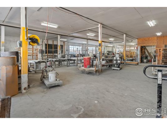 Fitness Equipment, Interior, Recessed Lighting