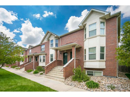 Exterior, Facade, Brick Facade, Rowhouse