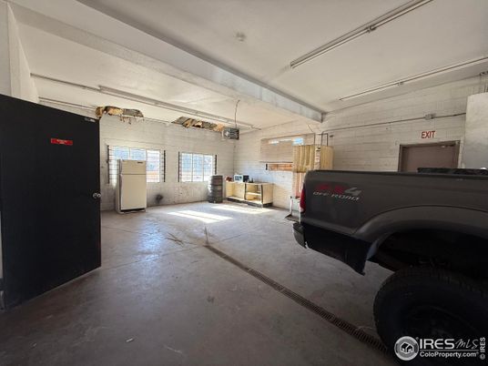 Garage, Interior