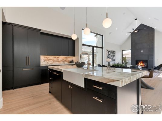 Fireplace, Interior, Kitchen, Pendant Lights, Recessed Lighting, Wood Texture Flooring