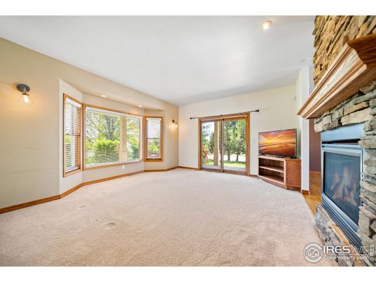 Empty room, Fireplace, Interior, Recessed Lighting