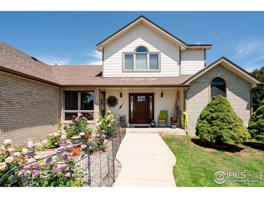 Exterior, Facade, Brick Facade, Farmhouse