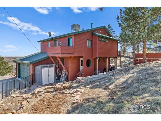 Backyard, Detached Garage, Exterior