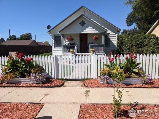 Exterior, Facade, American Craftsman