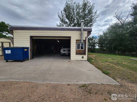 Backyard, Detached Garage, Exterior