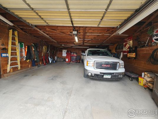 Garage, Interior, Wooden Walls