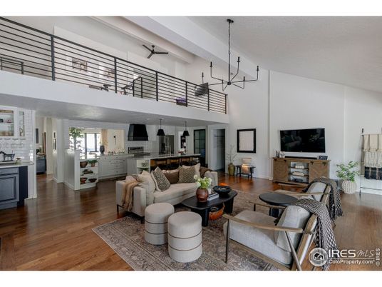 Interior, Kitchen, Living room, Pendant Lights, Wood Texture Flooring