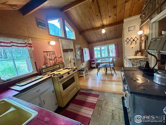 Dining room, Interior, Kitchen, Stainless Steel Appliances, Wooden Beams, Wooden Ceilings, Wood Texture Flooring