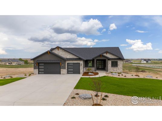 Attached, Exterior, Facade, Ranch